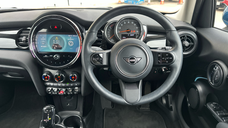 MINI Hatchback 1.5 Cooper Classic 5dr Auto Petrol Hatchback